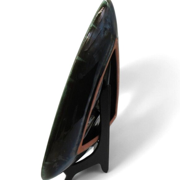 BLUE MOUNTAIN Pottery Green Triangular Ceramic Divided Ashtray 13 Inches - Picture 8 of 10